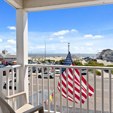 Water Views - Private Balcony - The Americana Hampton Bagian luar foto