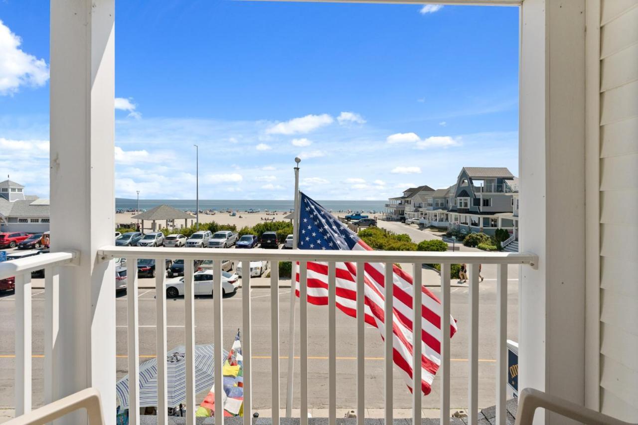 Water Views - Private Balcony - The Americana Hampton Bagian luar foto