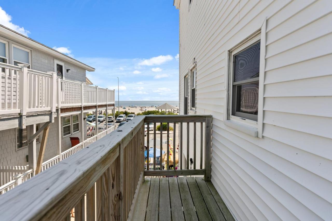 Water Views - Private Balcony - The Americana Hampton Bagian luar foto
